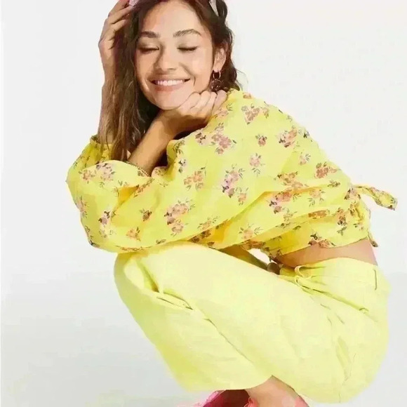 Reclaimed Vintage yellow floral button front bubble sleeve crop top - Picture 3 of 7